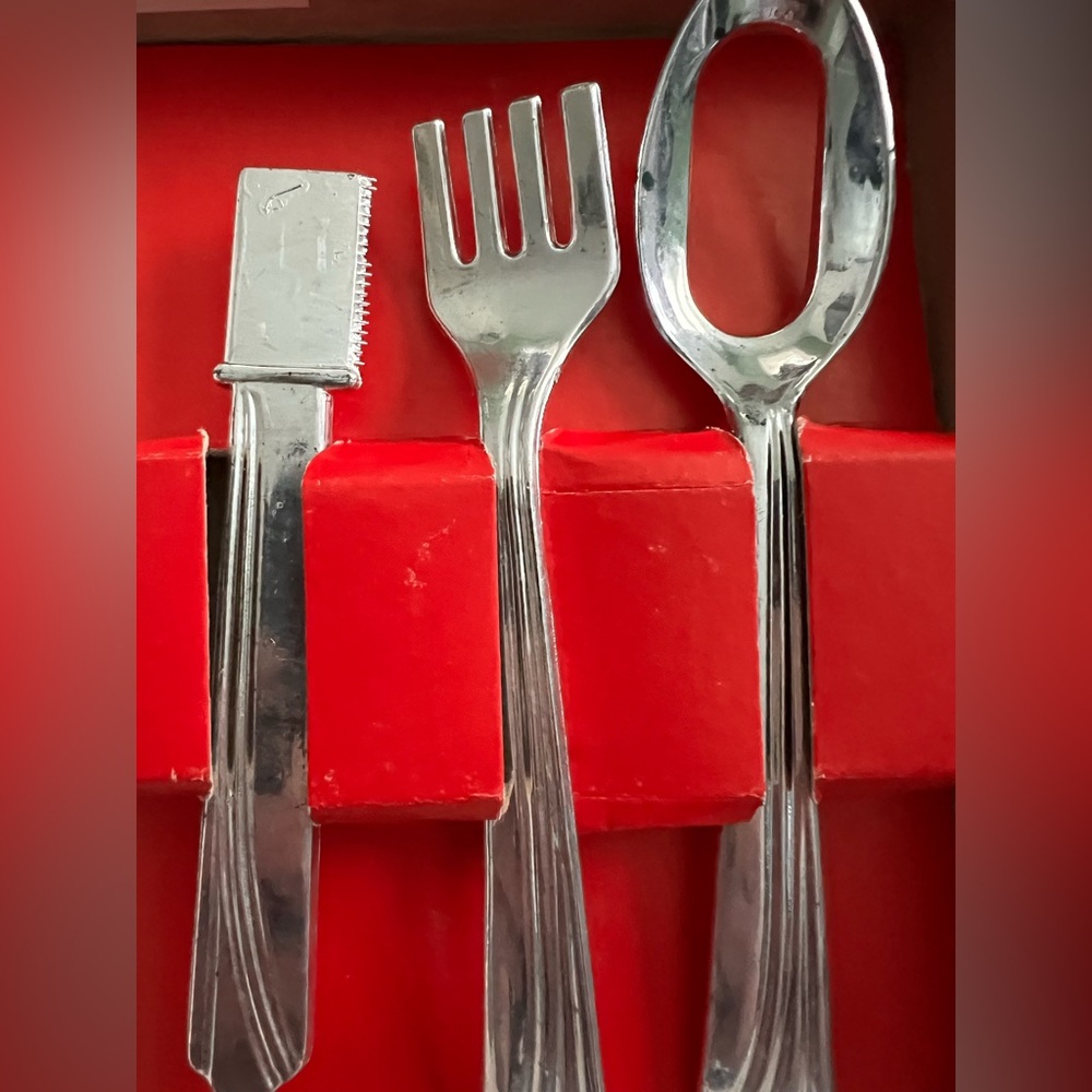 Dieter's Delight Vintage White Elephant Gag Gift